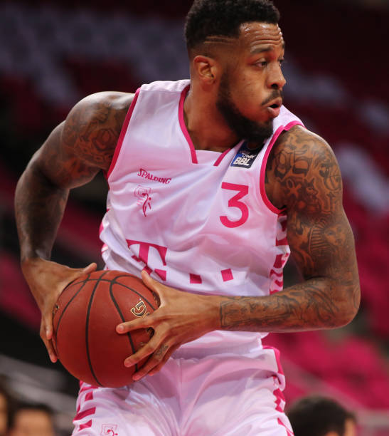 罗纳交锋时 罗纳交锋时