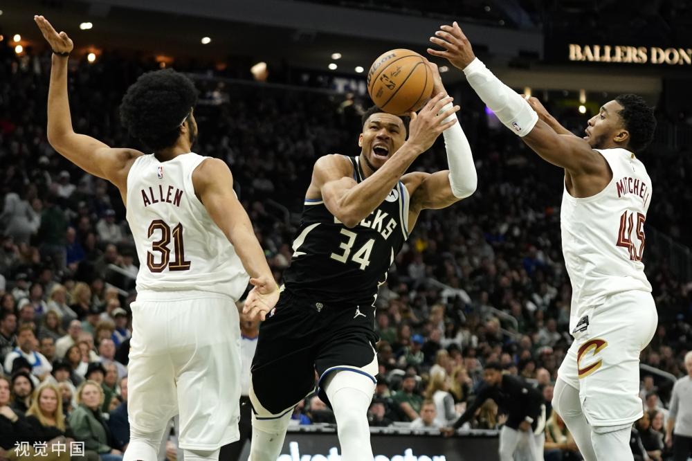 在反击中展 在反击中展